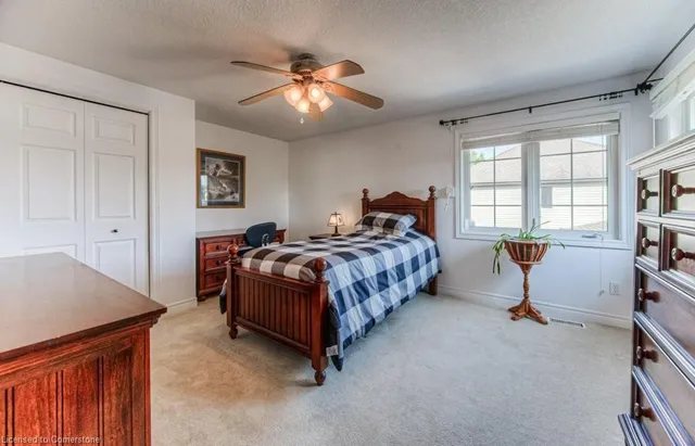 Additional image 33 of 55 Wagon St