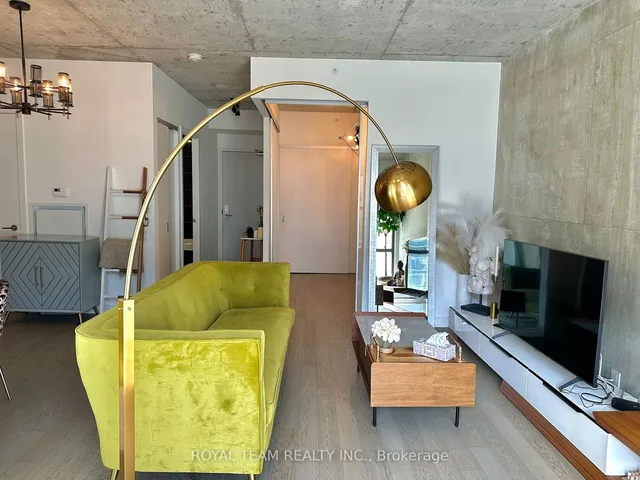 Additional image 11 of 39 Brant St Unit 815