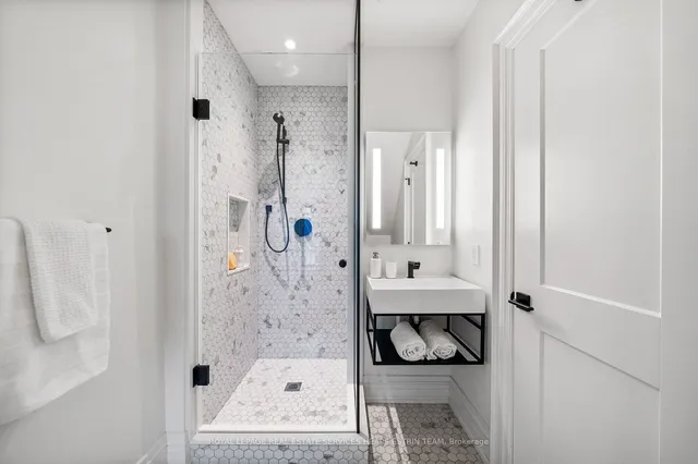 Additional image 19 of 11 Ottawa St