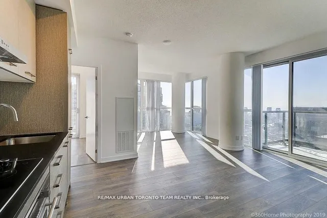 87 Peter St Unit 3202
