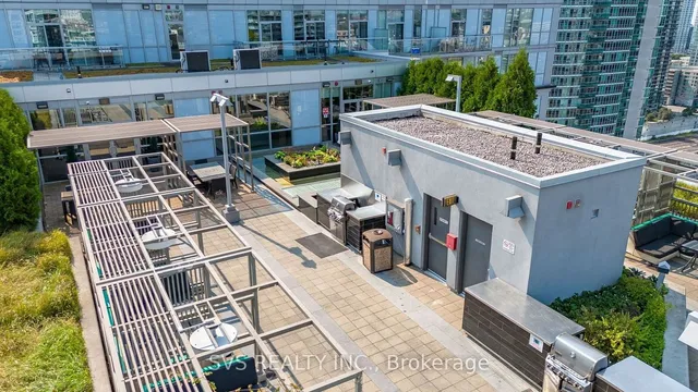 Additional image 15 of 352 Front St Unit 212