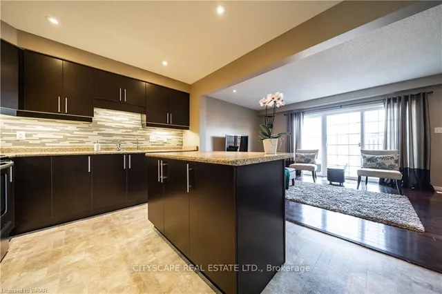 Additional image 10 of 493 Beaumont Cres