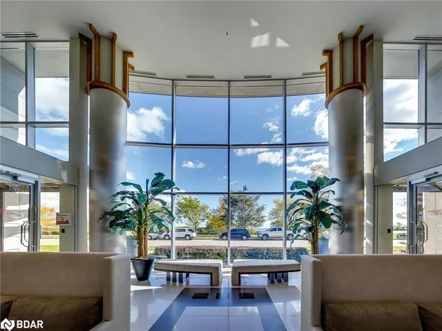 Additional image 31 of 58 Marine Parade Dr Unit 221