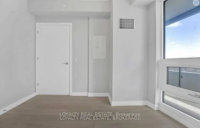 Additional image 8 of 2221 Yonge St Unit 2104