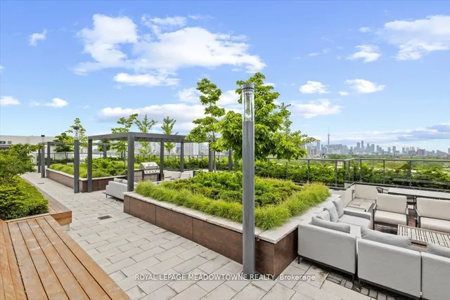 Additional image 23 of 280 Howland Ave Unit 302