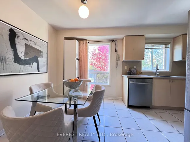 Additional image 16 of 106 Conn Smythe Dr