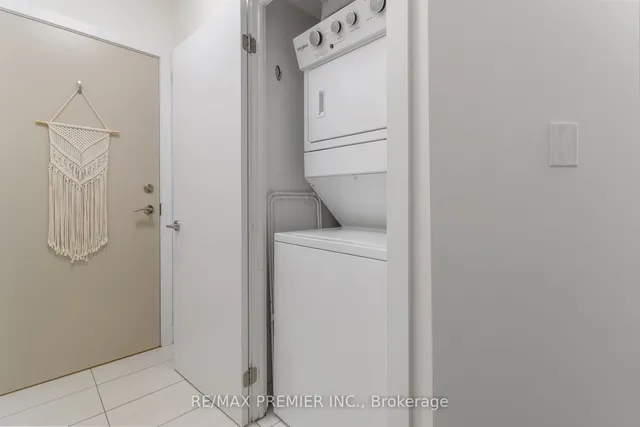 Additional image 27 of 1486 Bathurst St Unit 404