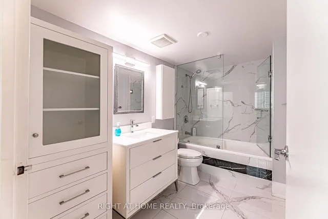 Additional image 33 of 10 Queens Quay Unit 1203