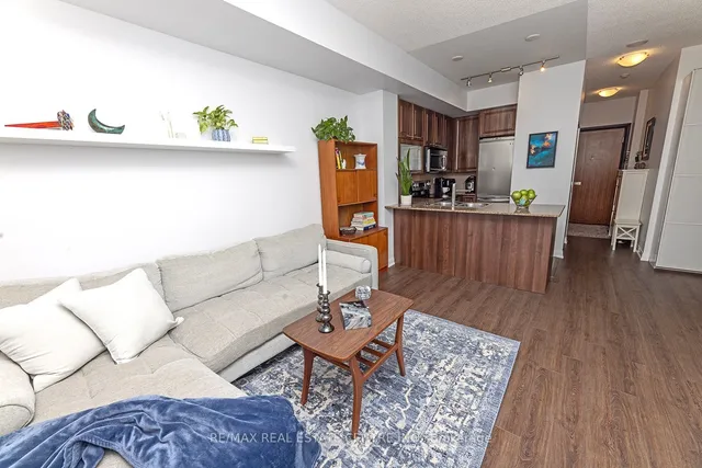 Additional image 29 of 500 Sherbourne St Unit 1301