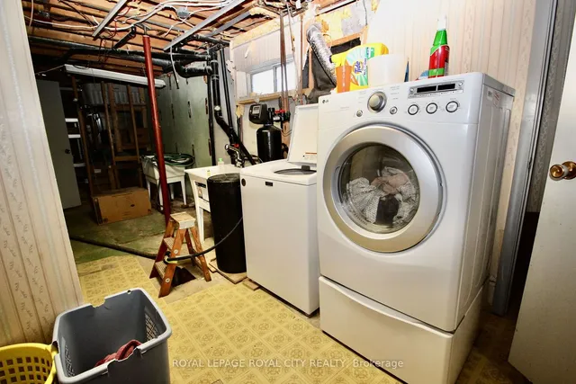 Additional image 33 of 40 Kelly Dr