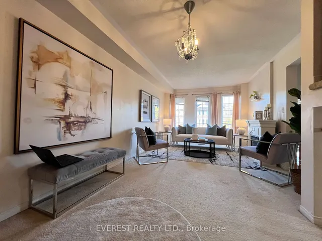 Additional image 9 of 106 Conn Smythe Dr