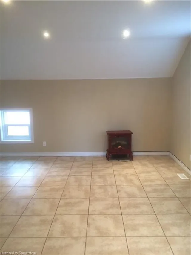 Additional image 35 of 203 Breithaupt St