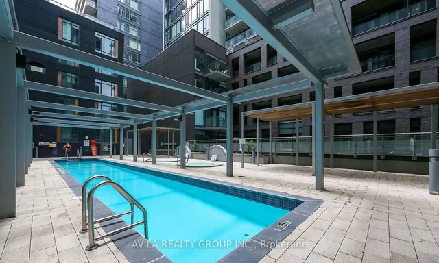 Additional image 2 of 525 Adelaide St Unit 1832