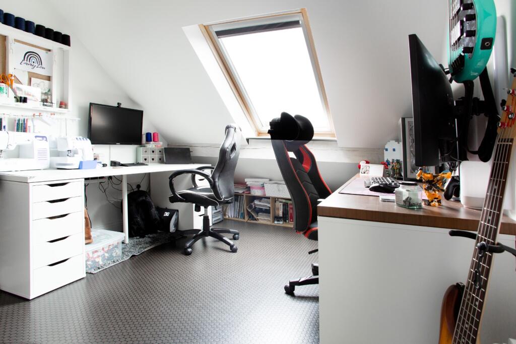 Additional image 12 of Oxendale, Street