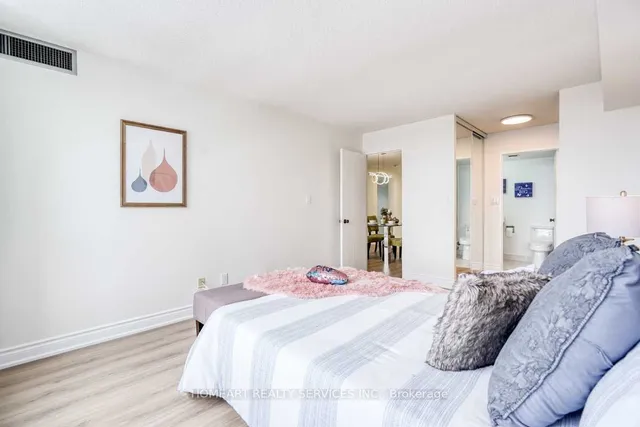 Additional image 26 of 275 Bamburgh Circ Unit 1501