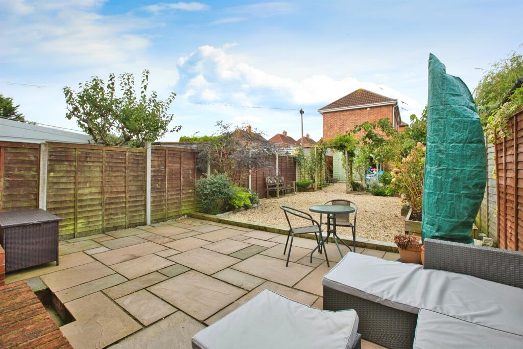 Additional image 14 of Grass Royal, YEOVIL
