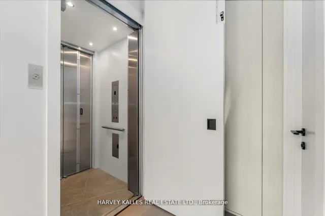 Additional image 11 of 697 Richmond St