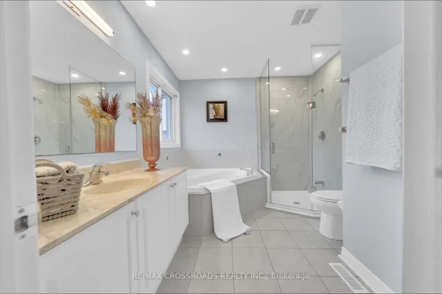 Additional image 14 of 76 Seasons Dr