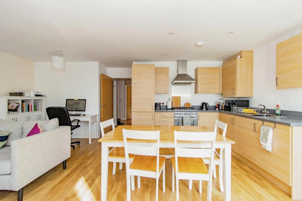 Additional image 6 of Queensway Place, Yeovil