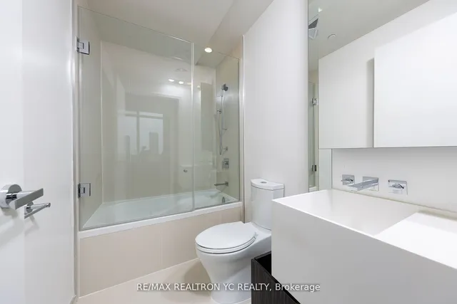 Additional image 16 of 1 Bloor St Unit 2804