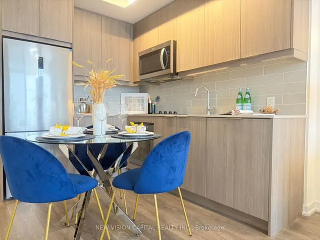 Additional image 15 of 32 Forest Manor Rd Unit 2007