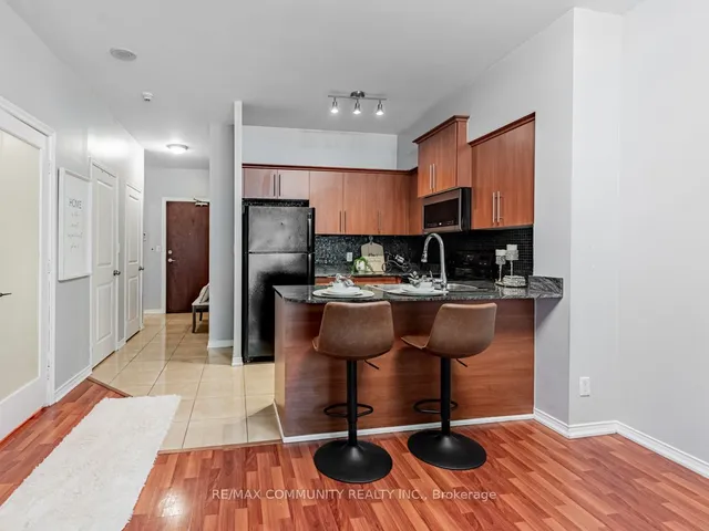 Additional image 9 of 8 Rosebank Dr Unit A