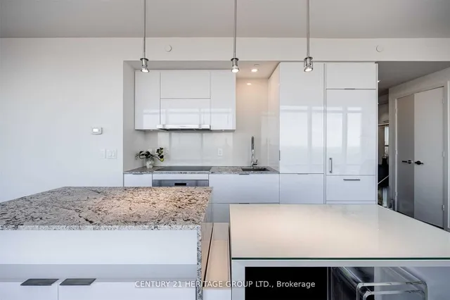 Additional image 7 of 1 Bloor St Unit 6409