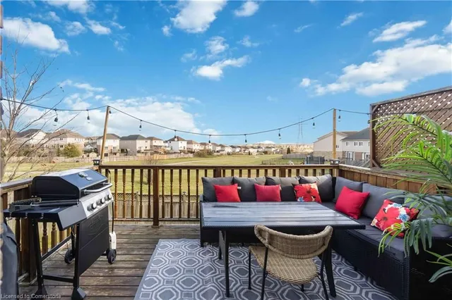 Additional image 24 of 27 Red Clover Cres