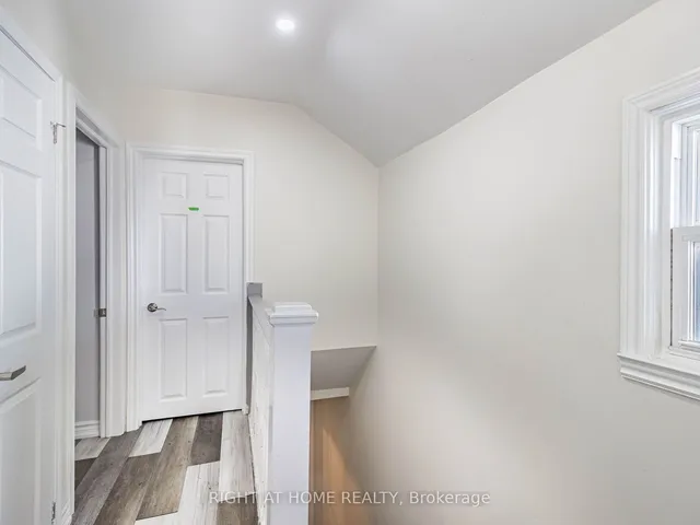 Additional image 25 of 75 Seventeenth St