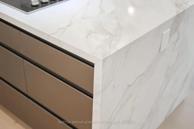 Additional image 31 of 500 Avenue Rd Unit 806