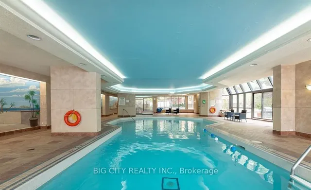 Additional image 26 of 633 Bay St Unit 721