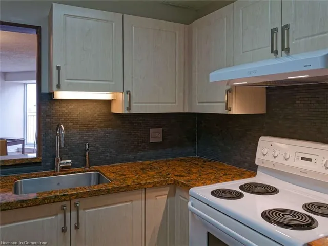 Additional image 15 of 20 St George St Unit 507