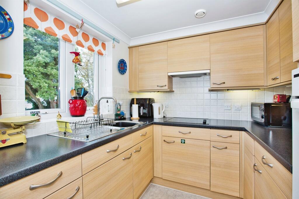 Additional image 8 of Somerton Road, Street