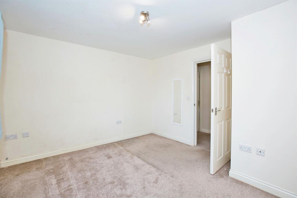 Additional image 9 of Merevale Way, Yeovil