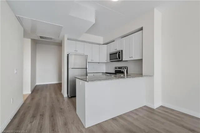 Additional image 21 of 60 Charles St Unit 807