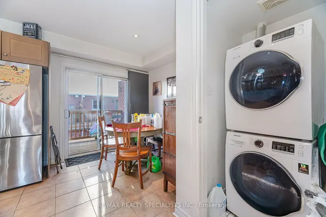 Additional image 30 of 3062 Lake Shore Blvd Unit 7