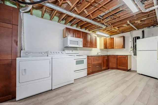 Additional image 40 of 57 Tinatawa Crt