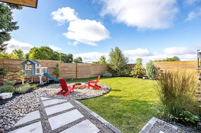 Additional image 33 of 32 Lyme Regis Cres