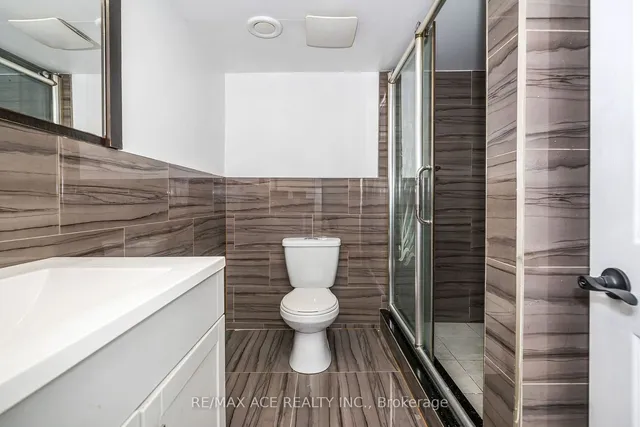 Additional image 32 of 15 Strathavon Dr