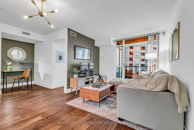 Additional image 6 of 231 Fort York Blvd Unit 1701