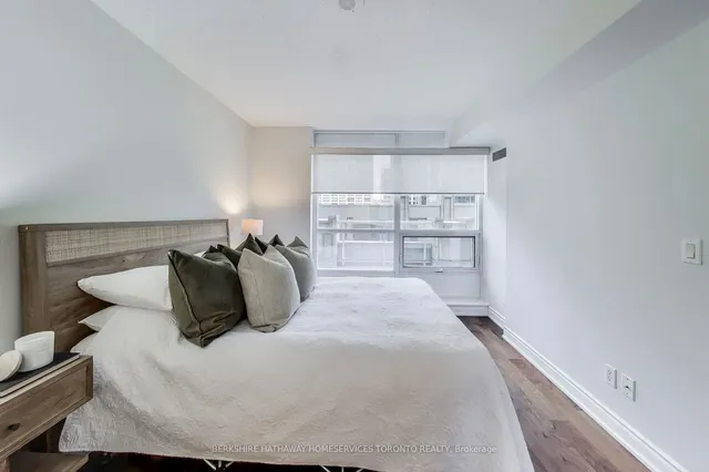 Additional image 23 of 761 Bay St Unit 304