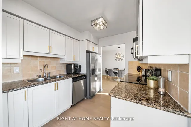 Additional image 17 of 80 Harrison Garden Blvd Unit 1122