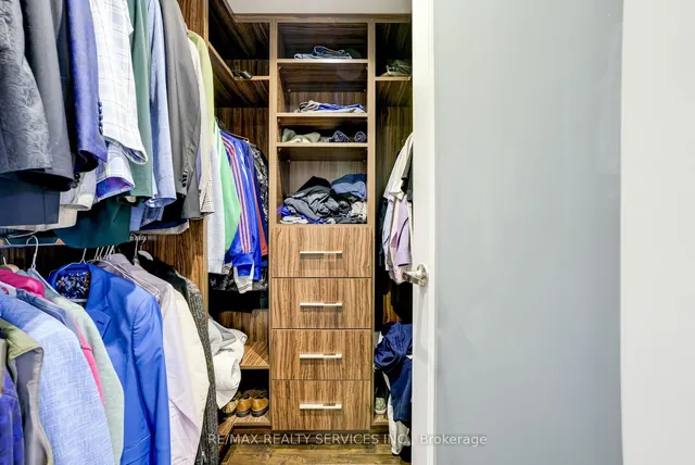 Additional image 32 of 588 Annette St Unit 503