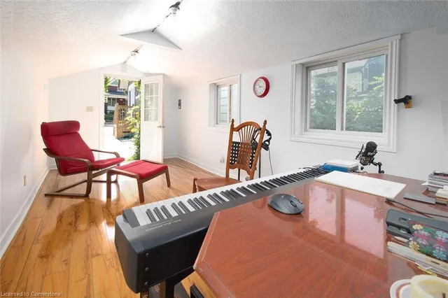 Additional image 36 of 34 Park St