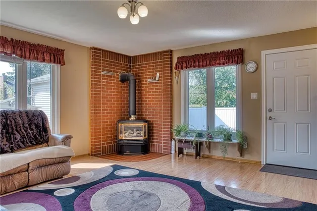 Additional image 8 of 55 CROSBY Dr