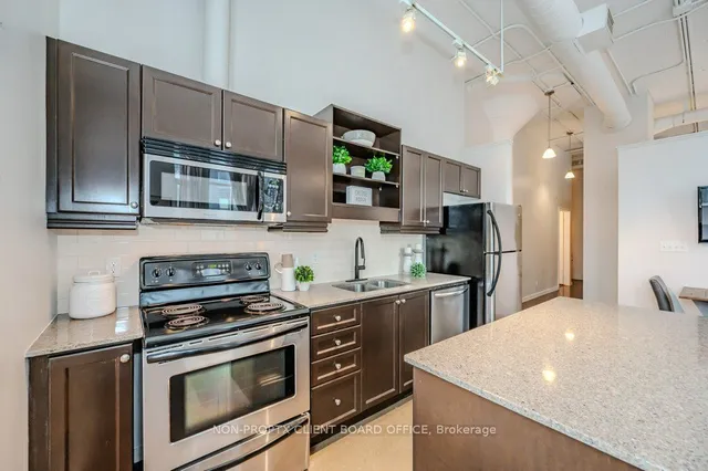 Additional image 25 of 410 King St Unit 220