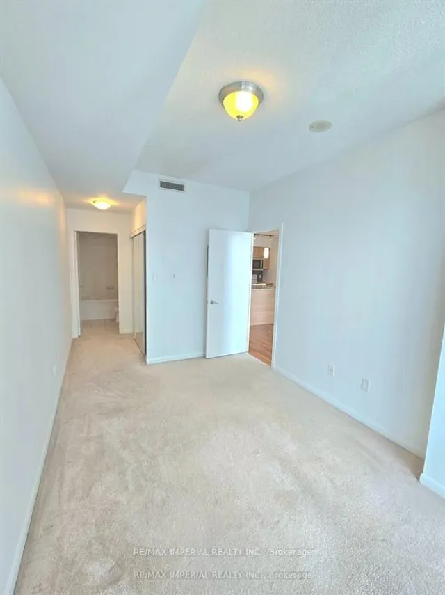 Additional image 12 of 38 Grenville St Unit 3001