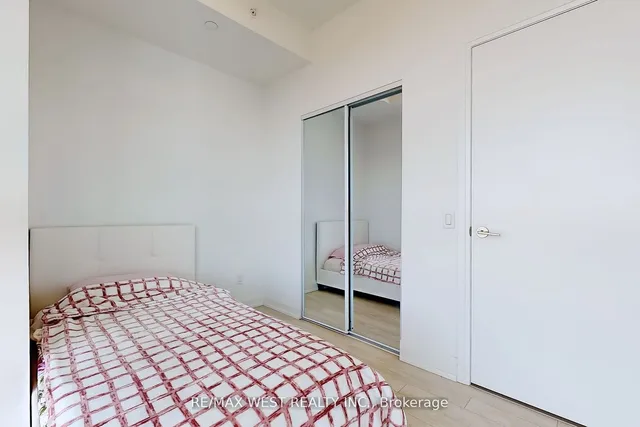 Additional image 18 of 1461 Lawrence Ave Unit 1805