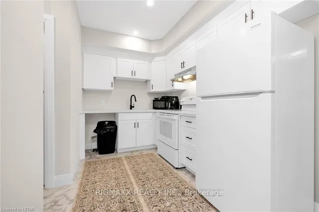 Additional image 31 of 23 Forfar Ave