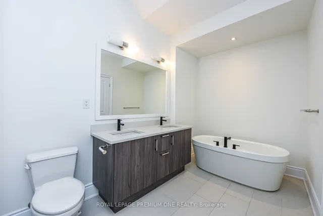 Additional image 27 of 71 Elder Ave Unit 64